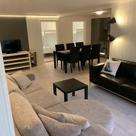 Reistad Ranch アパート *